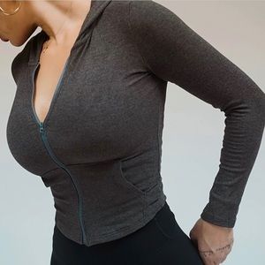 ‼️🔥NATURYL NIYKEE HEATON ZIP-UP XL